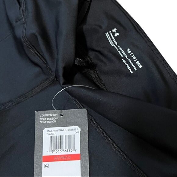 Under Armour Womens Mileage Capris in Black - Picture 8 of 10